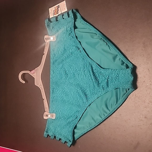 Time and Tru 2x Swim bottoms - Picture 1 of 4